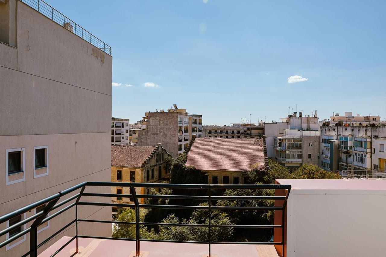 The First Key Luxury & Small Apartment In The Center Of كسانثي المظهر الخارجي الصورة