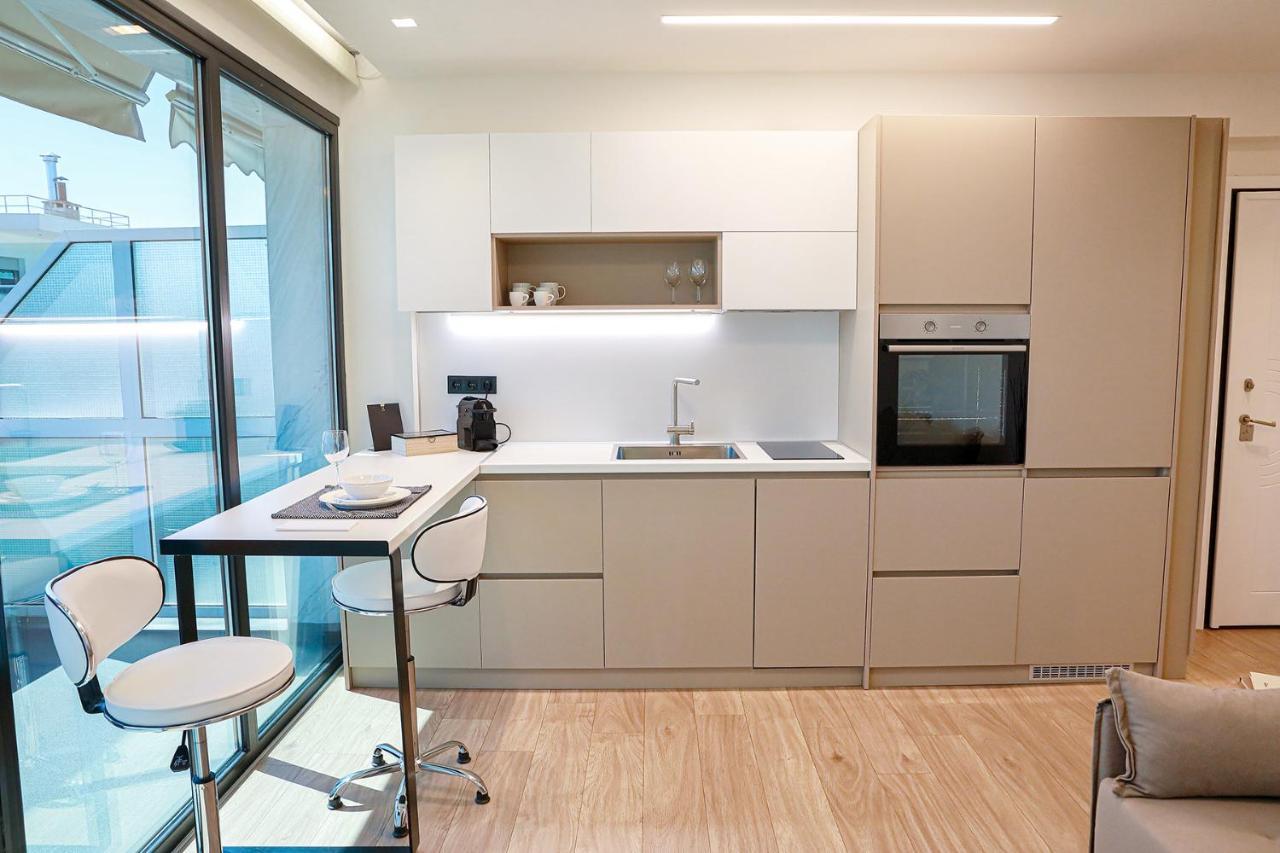 The First Key Luxury & Small Apartment In The Center Of كسانثي المظهر الخارجي الصورة